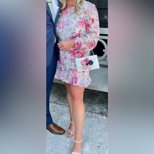 Express, one shoulder floral romper size L, open to offers :)